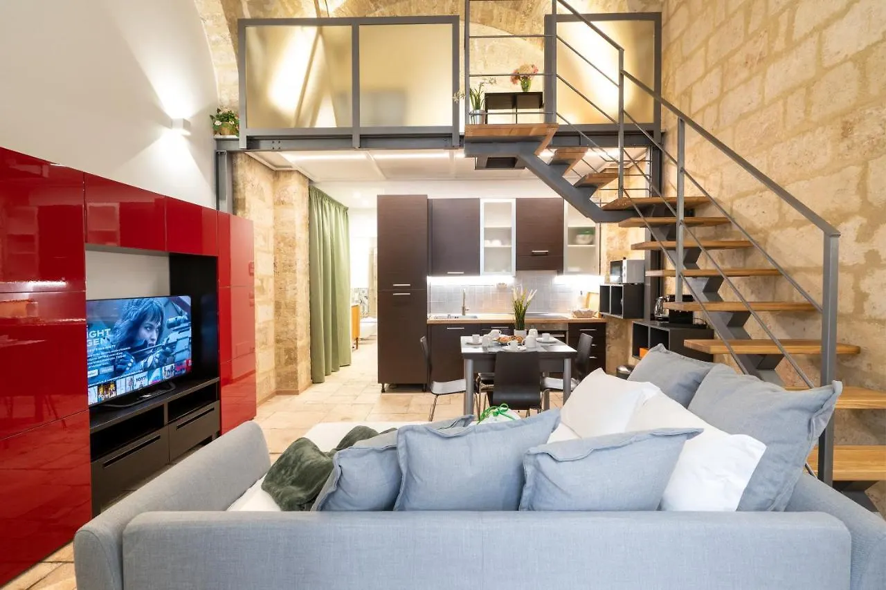 Stazione & Politecnico Stylish Apt With Netflix Bari 0*,