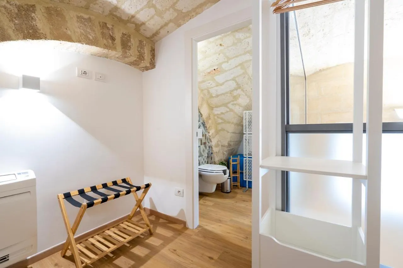 Stazione & Politecnico Stylish Apt With Netflix Bari