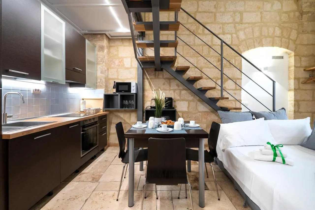 Stazione & Politecnico Stylish Apt With Netflix Bari Apartment